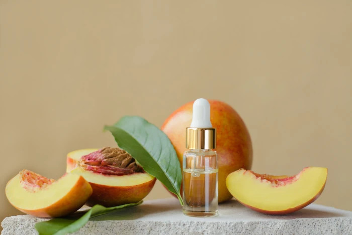 Perfumy brzoskwiniowe - najpiękniejsze zapachy z nutą brzoskwini Fabryka Zapachu